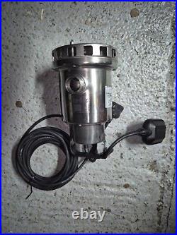 Submersible water pump 240v